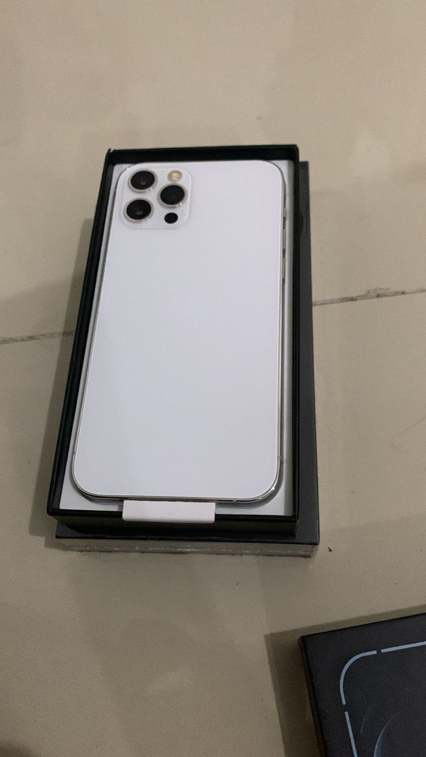 iPhone 12 Pro 256GB – Factory Unlocked – Like New